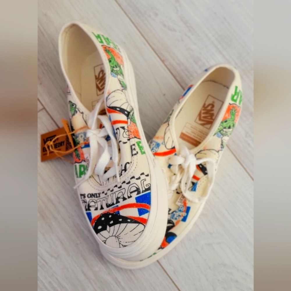 NEW IN BOX **** Eco Theory Authentic Van's Size Women's 7.5 NEVER WORN